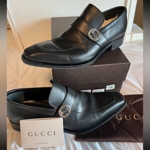 AUTHENTIC Men’s Gucci dress shoes.